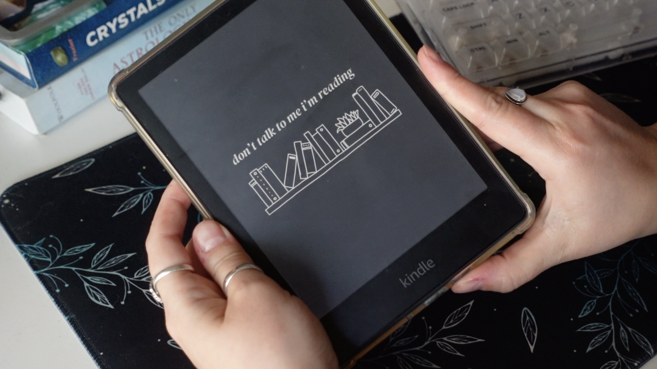 How to Create Your Own Custom Kindle Lockscreen